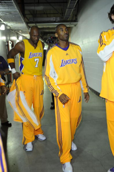 彩而又扣人 彩而又扣人