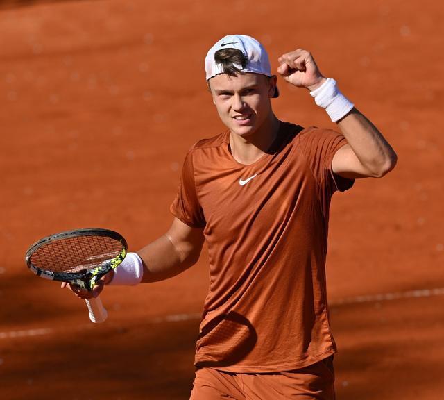 正是魔术目 正是魔术目